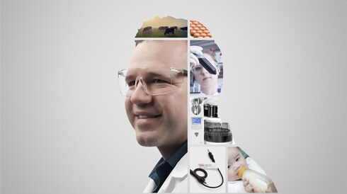 The Collective Power of Chromatography